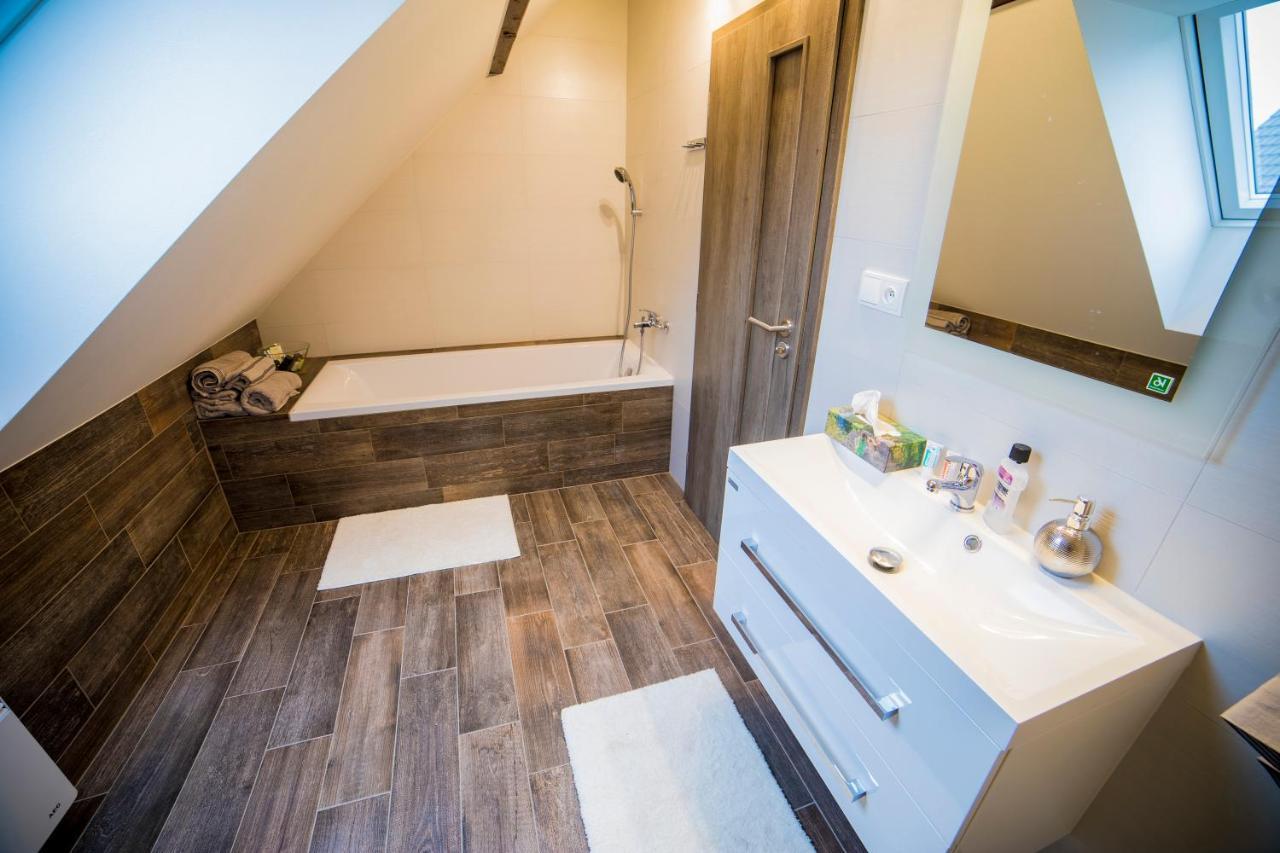 Apartmán Dvorce Stráž nad Nežárkou Exterior foto